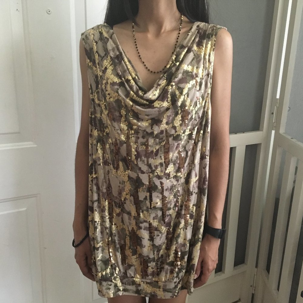 TOP  OR TUNIC- LIKE NEW-STYLE & COMPANY